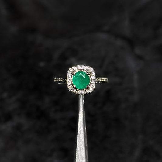Anillo de Lujo #5 / Esmeralda Colombiana / Plata 925
