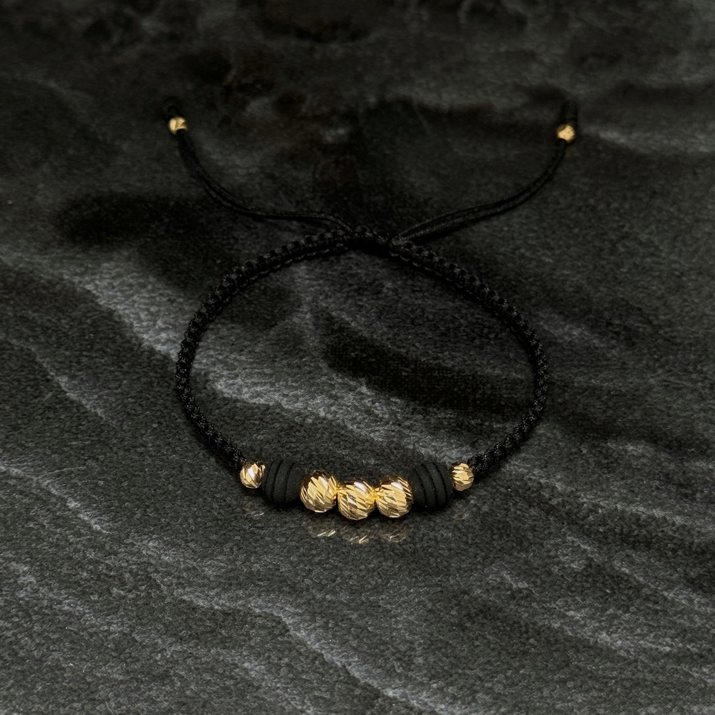 Pulsera Tejida / Balines Oro 18K