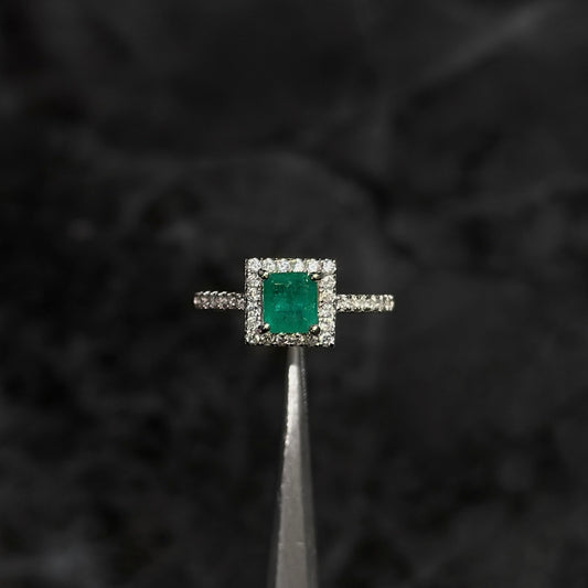 Anillo de Lujo #5 / Esmeralda Colombiana / Plata 925