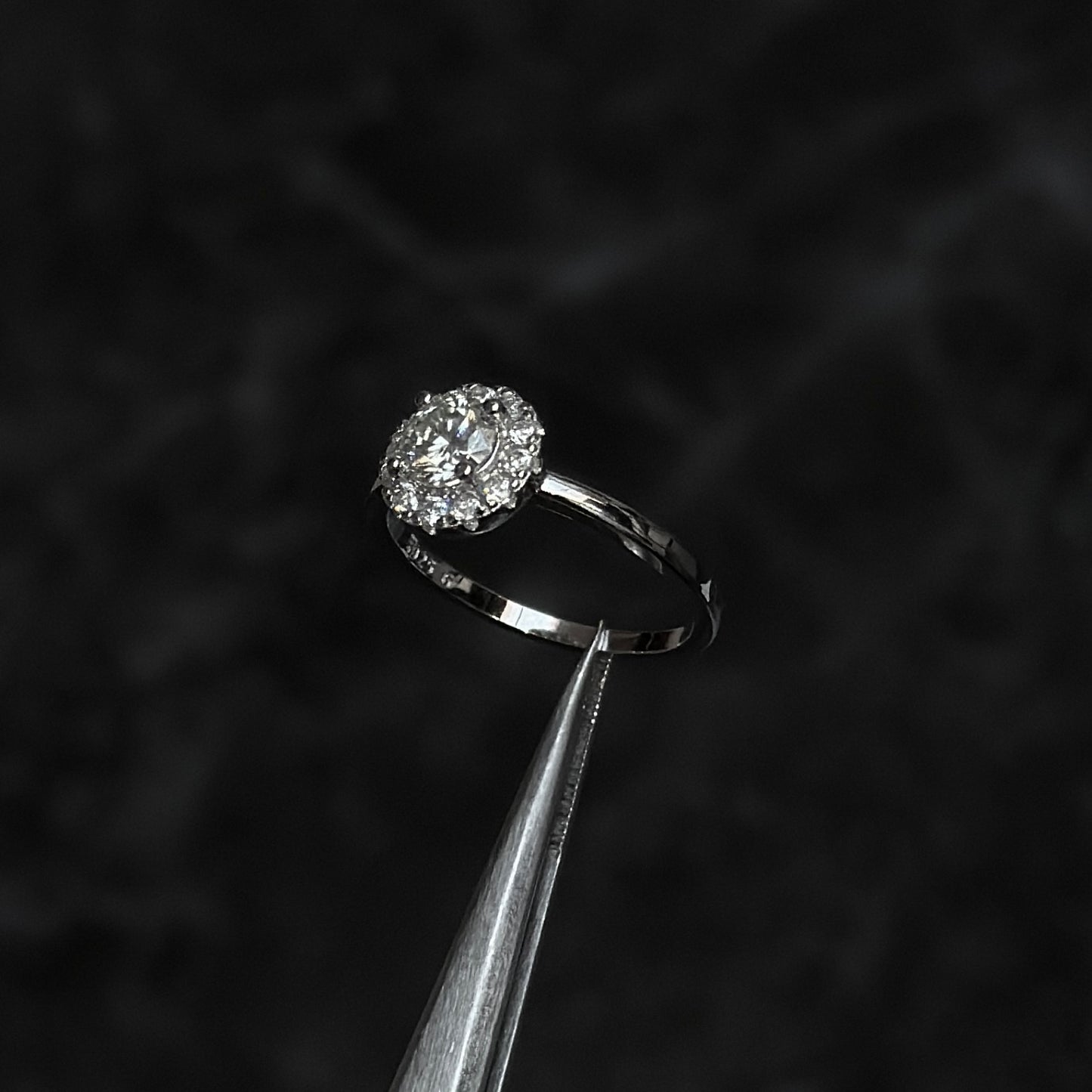 Anillo de Lujo #5.5 / Moissanita Lab / Plata 925