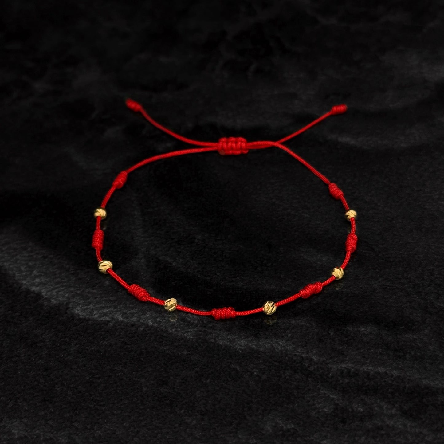 Pulsera Tejida de Protección “7 Nudos” / Balines Oro 18K