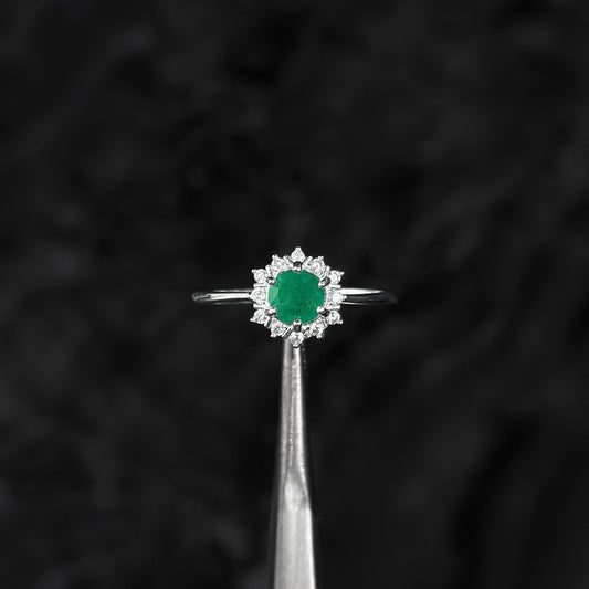 Anillo de Lujo #7 / Esmeralda Colombiana / Plata 925