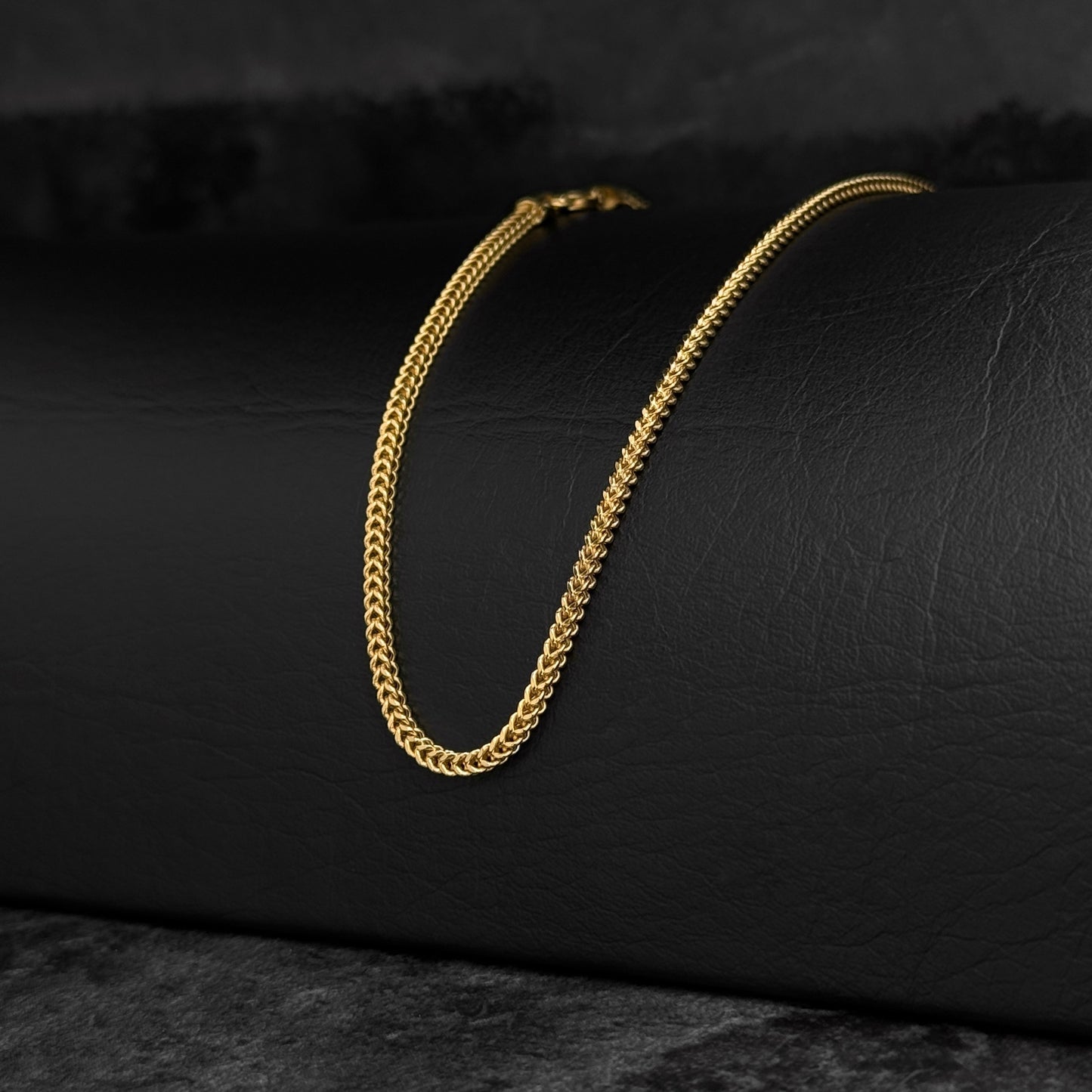 Cadena Franco 60cm x 3mm (Aprox) / Oro 18K