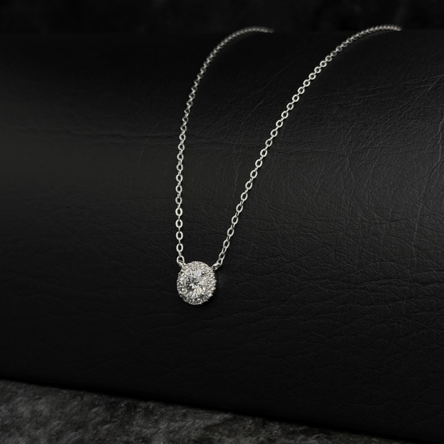 Cadena Veneciana & Dije Moissanita / Plata 925