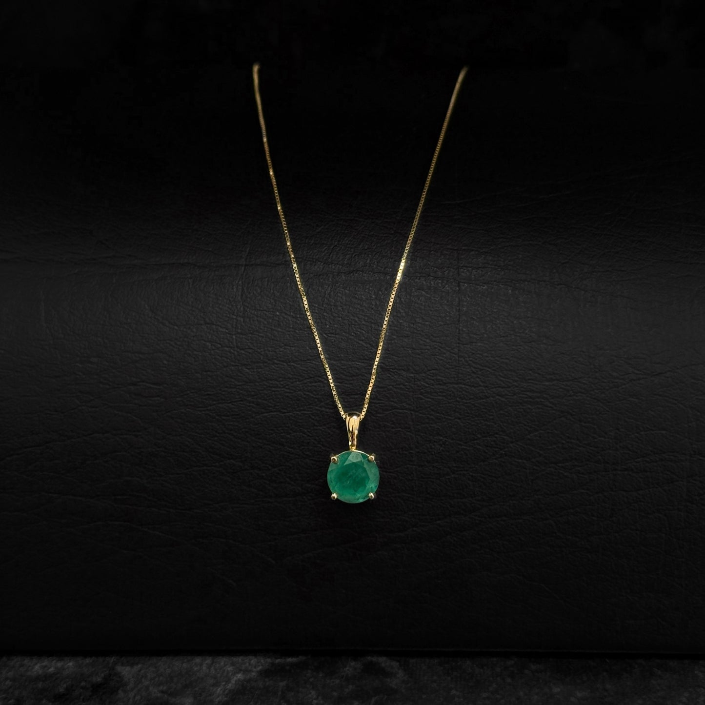 Cadena Veneciana Mini / Dije Esmeralda / Oro 18K