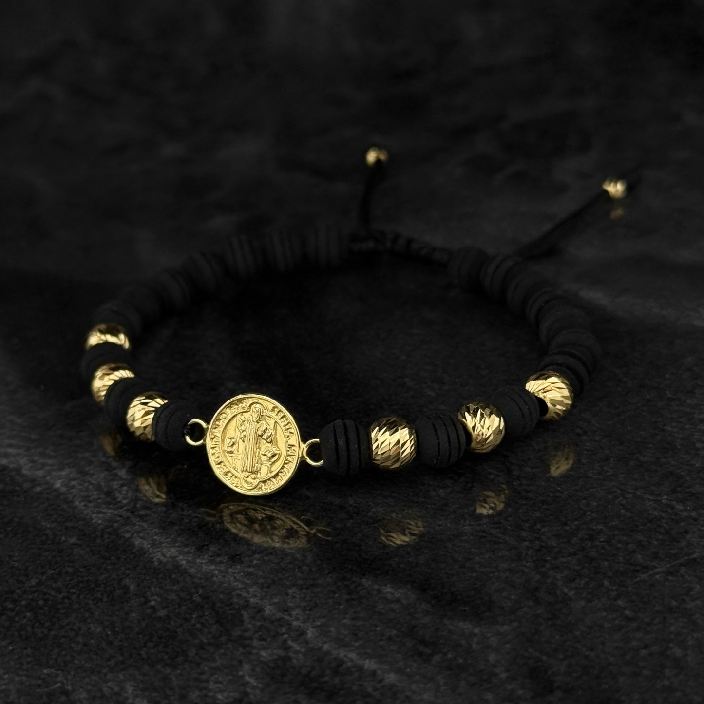 Pulsera Tejida de Lujo / San Benito / Oro 18K