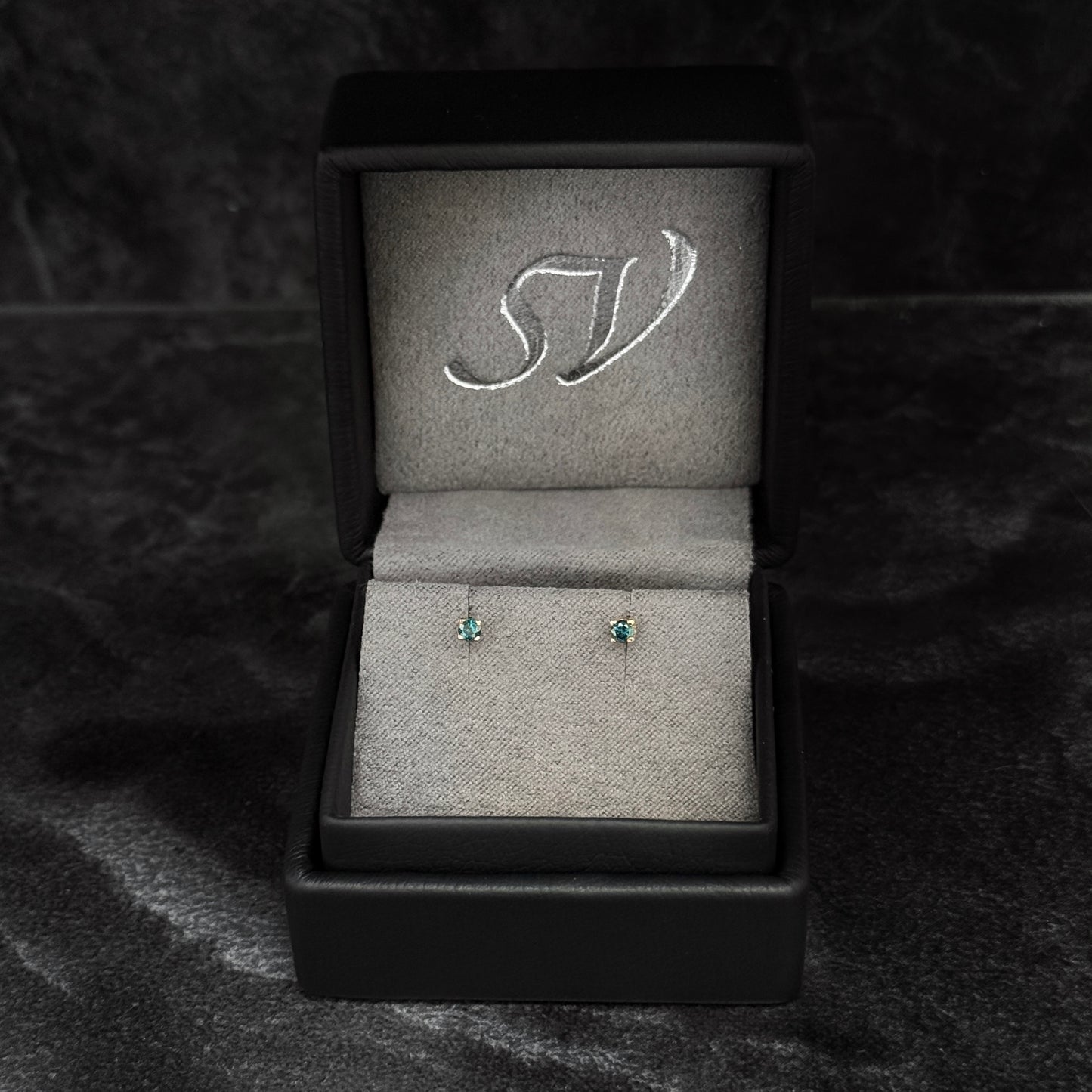 Topos de Lujo / Diamantes Azules Certificados / Oro 18K