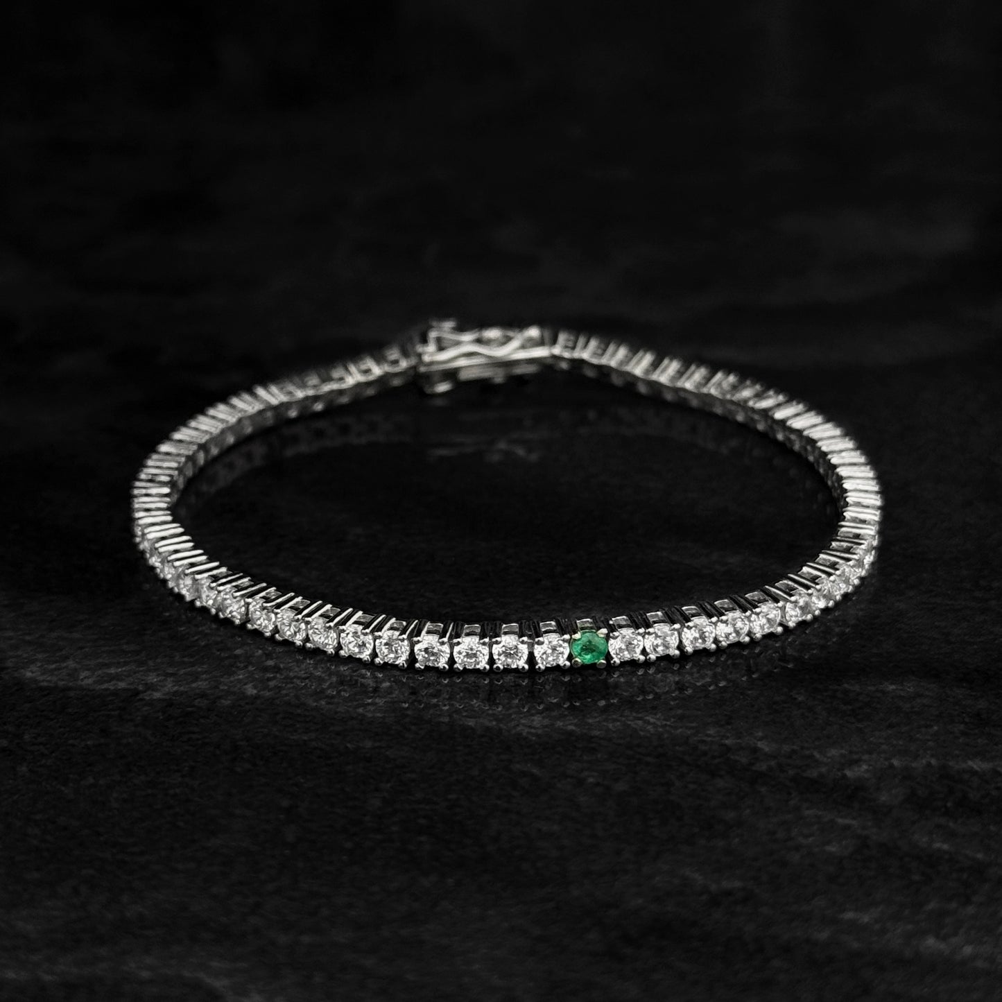 Pulsera Tenis 2.5mm x 17.5cm / Esmeralda Colombiana / Circones / Plata 925