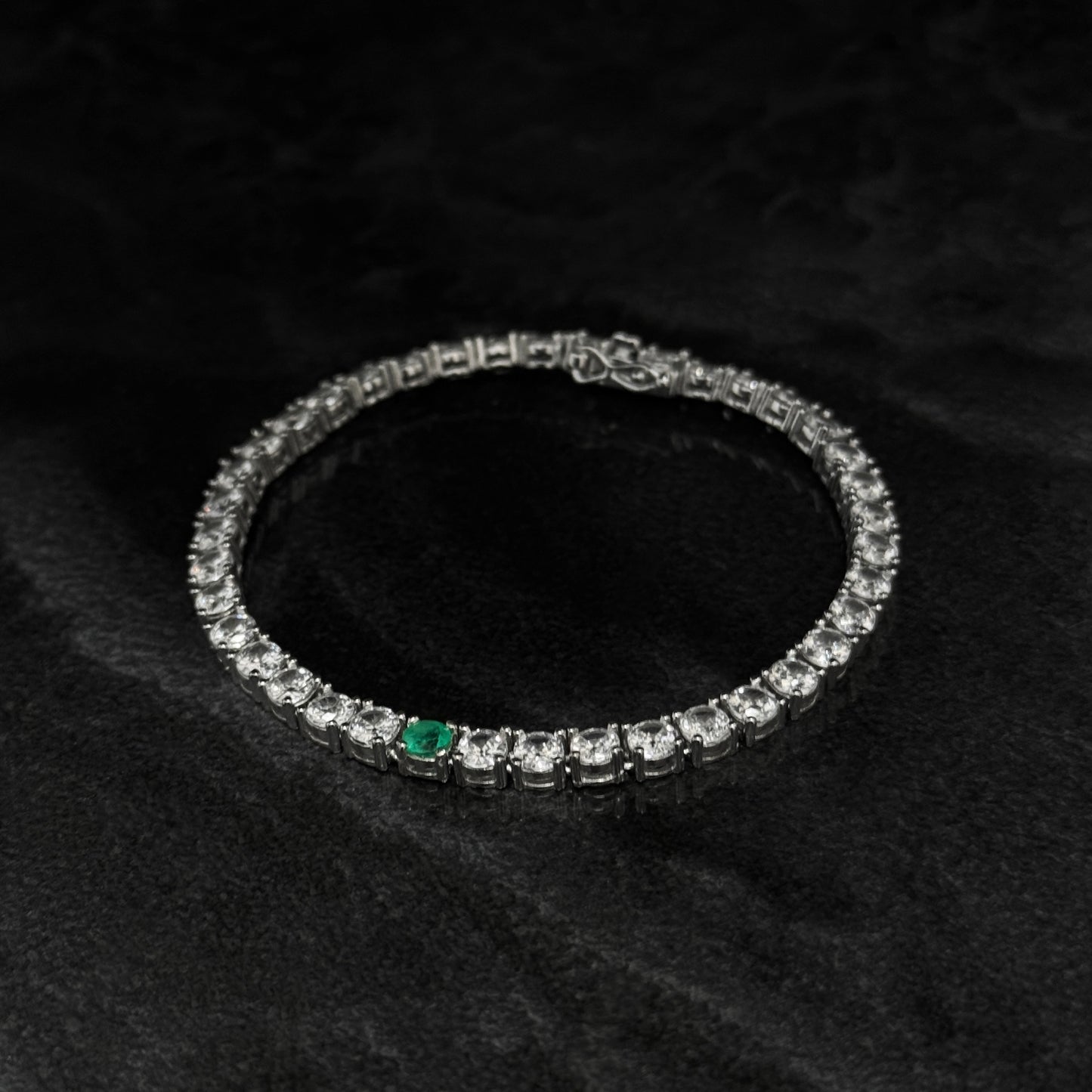 Pulsera Tenis 18.5cm x 4mm / Esmeralda Colombiana / Circones / Plata 925