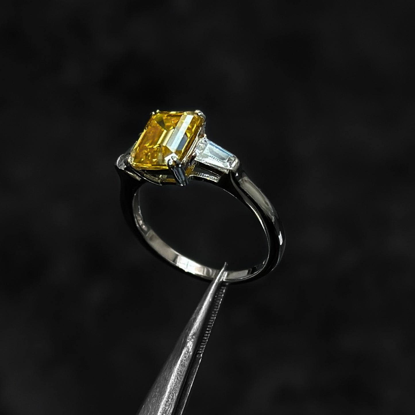 Anillo de Lujo #5 / Moissanita Lab Lemon Yellow / Plata 925
