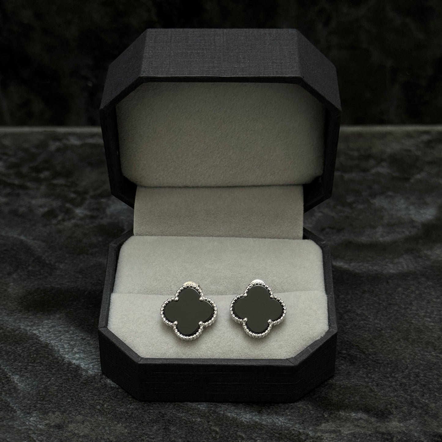 Topos Lucky Clover / Black / Plata 925