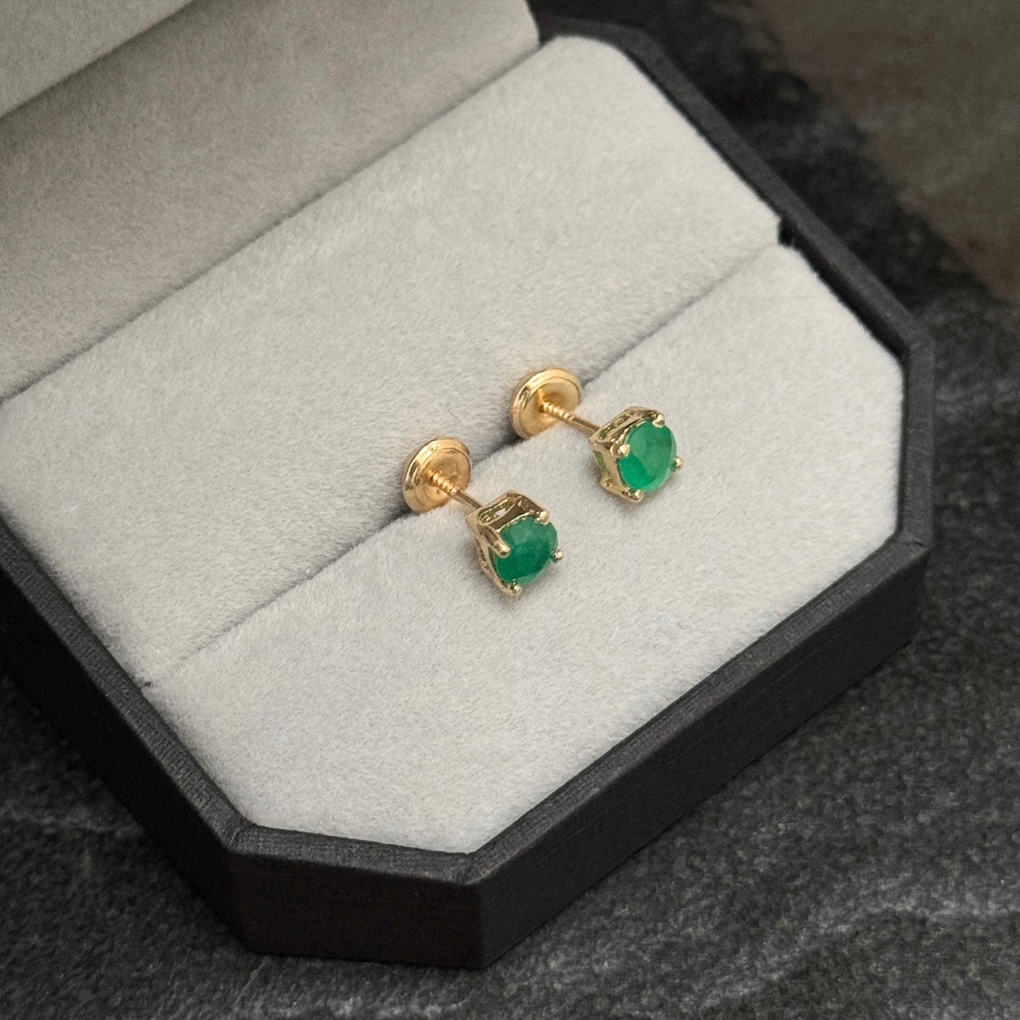 Topos 4.4mm - Esmeraldas / Oro 18K