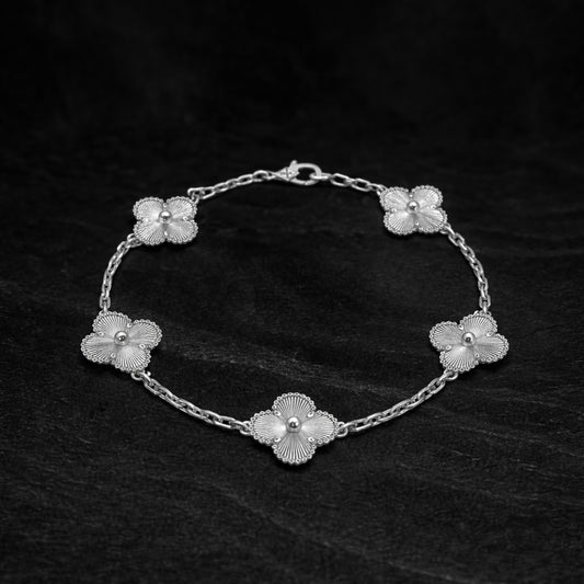 Pulsera Lucky Clover “Silver” / Oro Blanco 18K