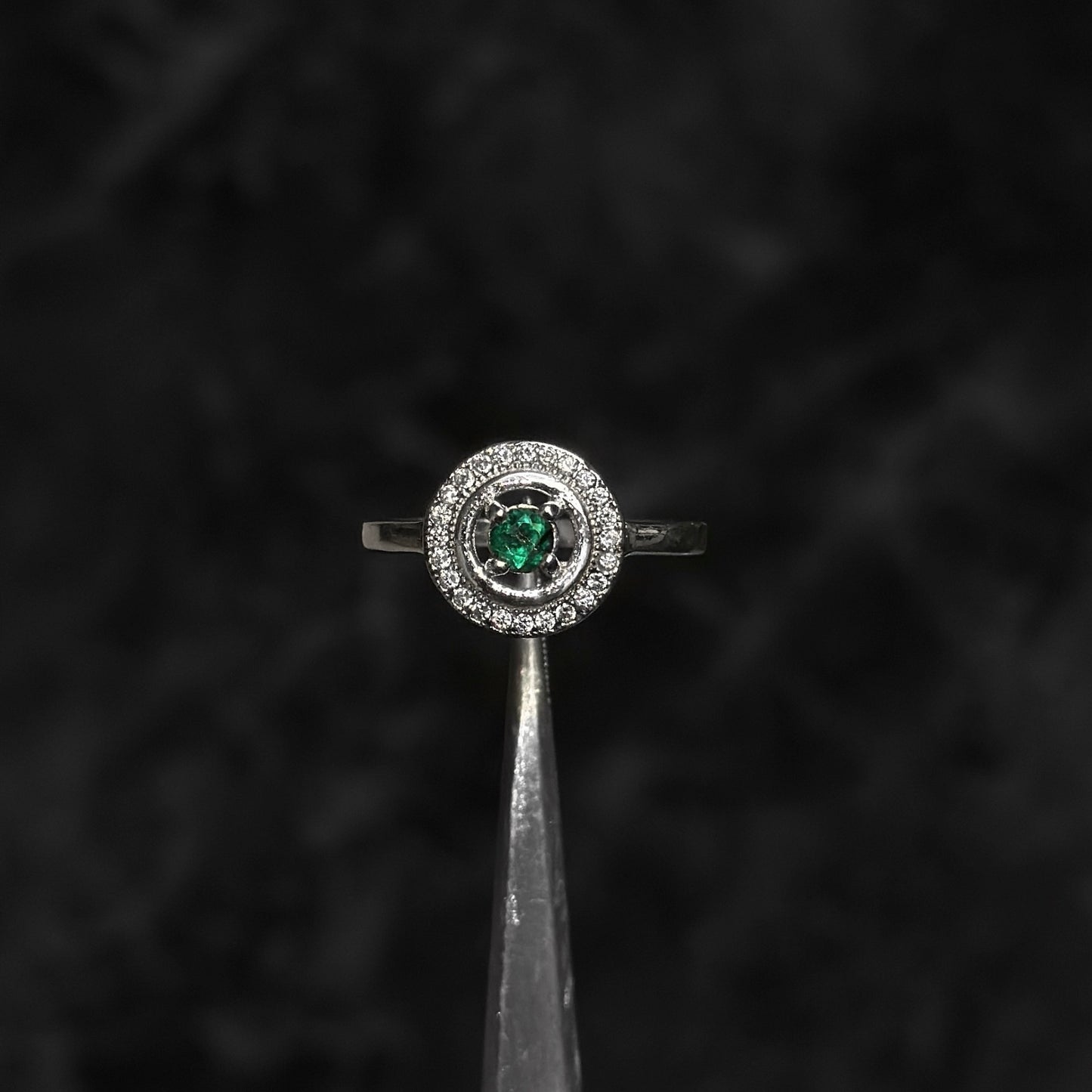 Anillo de Lujo #6.5 / Esmeralda Colombiana / Plata 925
