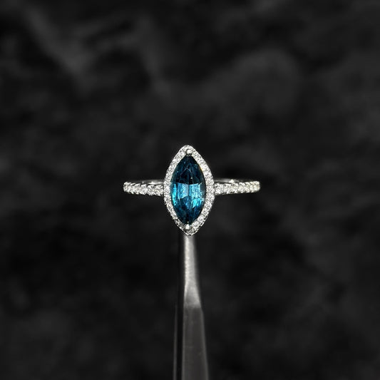 Anillo de Lujo #6 / Topacio Natural / Plata 925