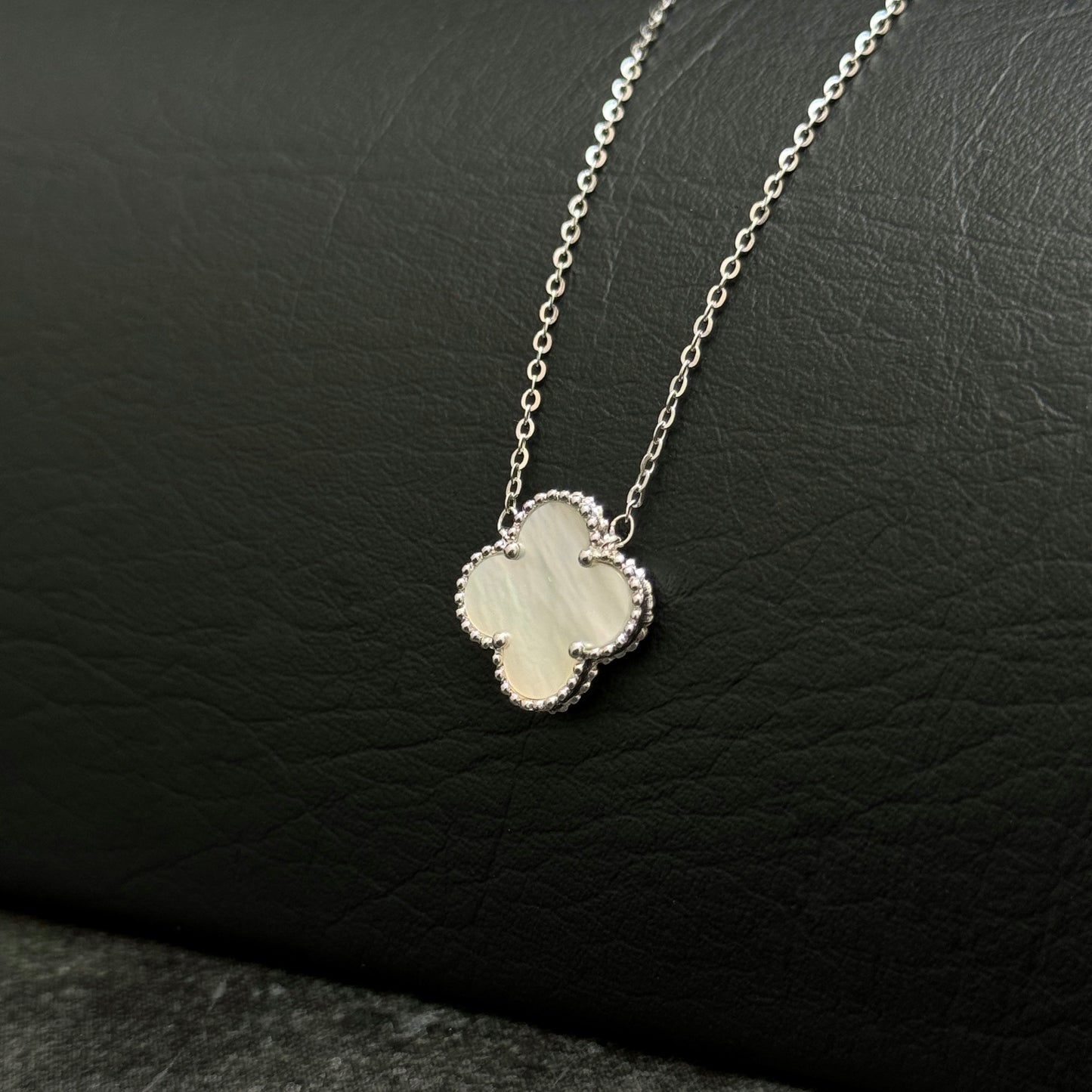 Cadena Lucky Clover White / Plata 925