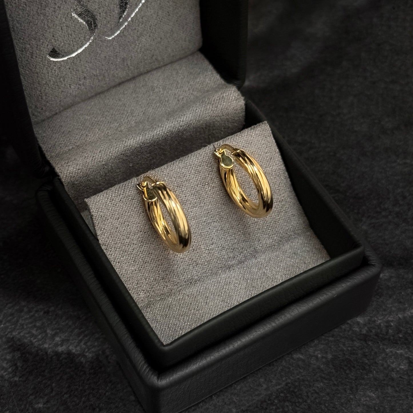 Candongas de Lujo 16 mm x 3 mm / Oro 18K