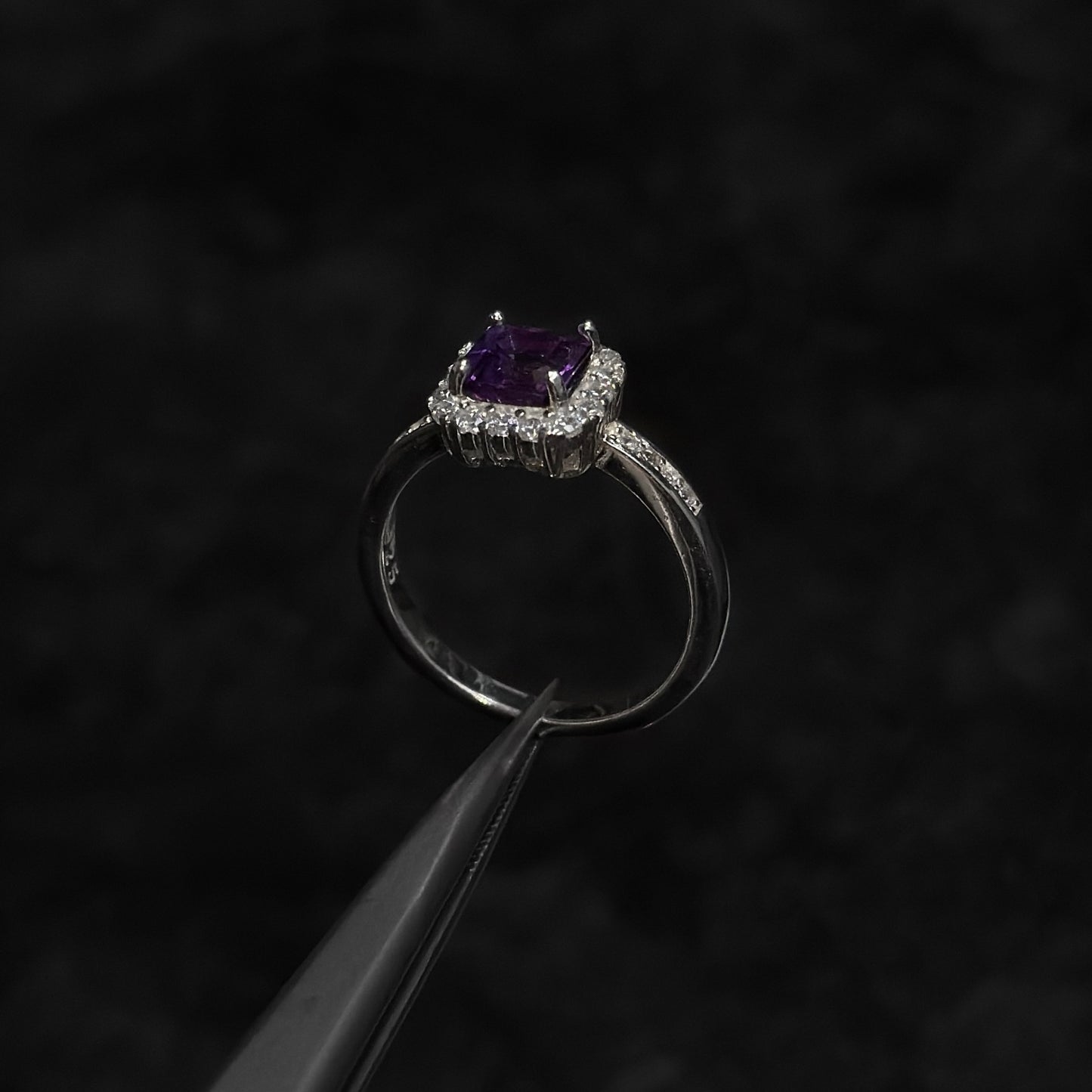 Anillo de Lujo #7 / Amatista Natural / Plata 925