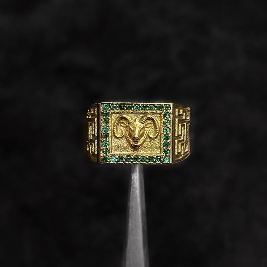 Anillo Exclusivo GOAT / Oro 18K / Gemas de Alta Calidad
