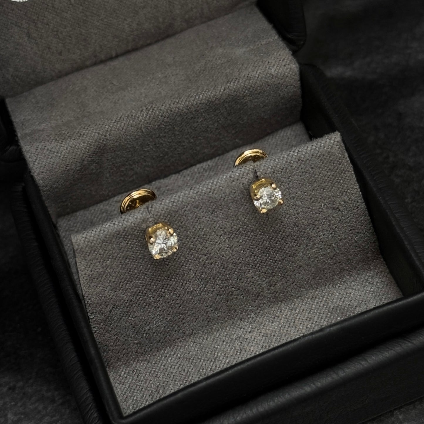 Topos de Lujo / Diamantes Blancos Certificados / Oro 18K