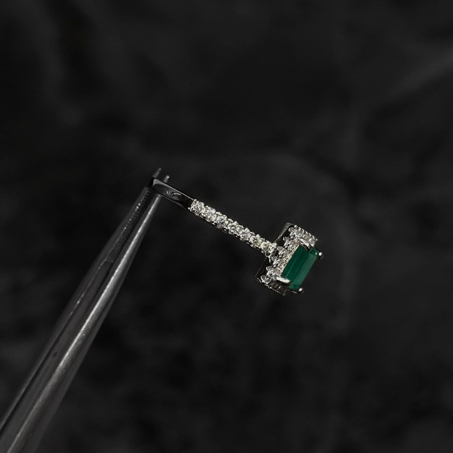 Anillo de Lujo #5 / Esmeralda Colombiana / Plata 925