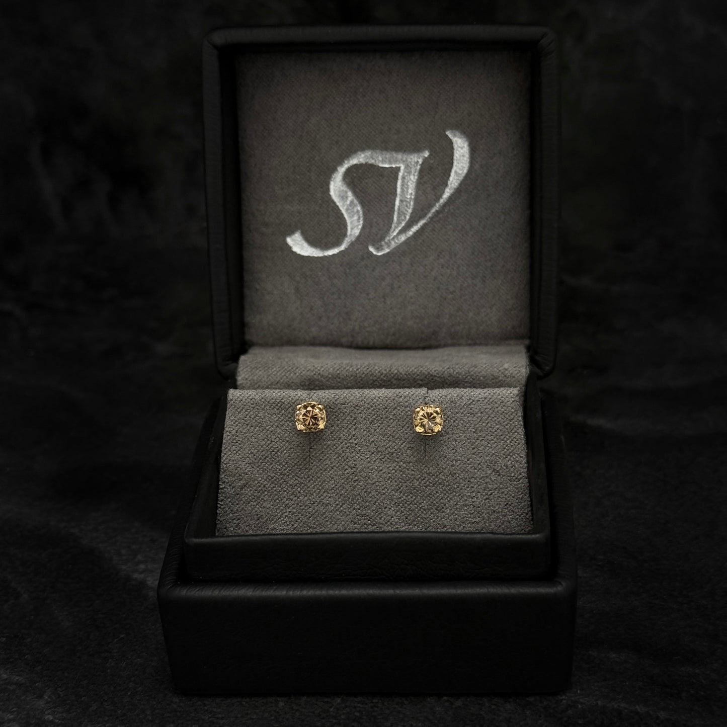 Topos de Lujo / Diamantes Café Fancy Certificados / Oro 18K