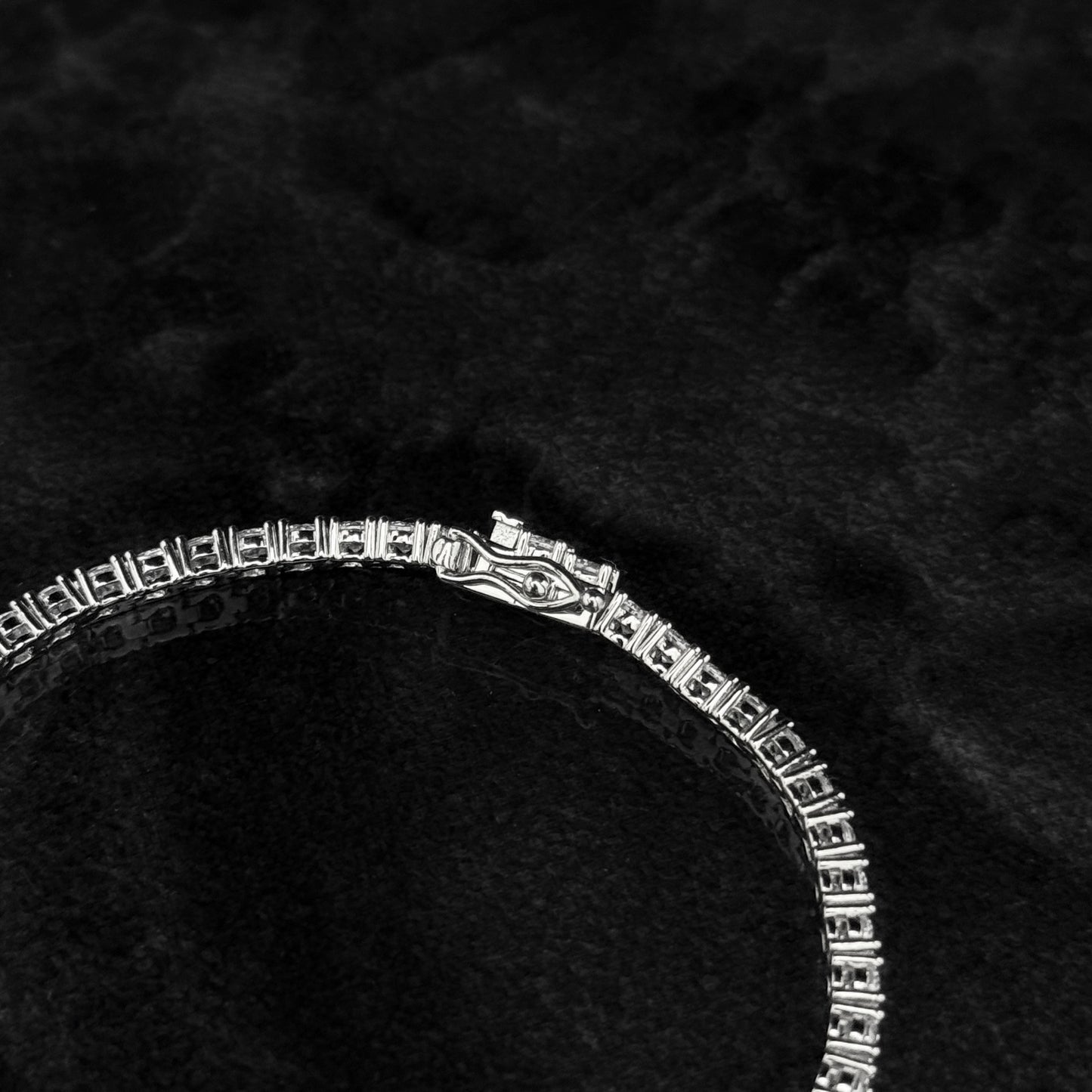 Pulsera Tenis 3mm x 18.5cm / Esmeralda Colombiana / Circones / Plata 925