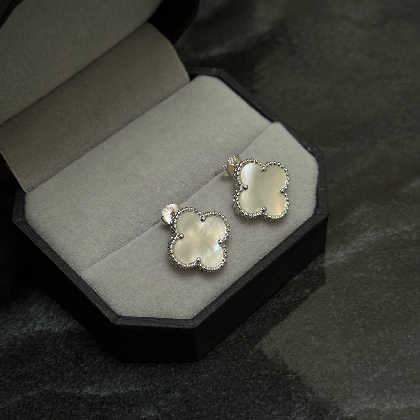 Topos Lucky Clover / White / Plata 925