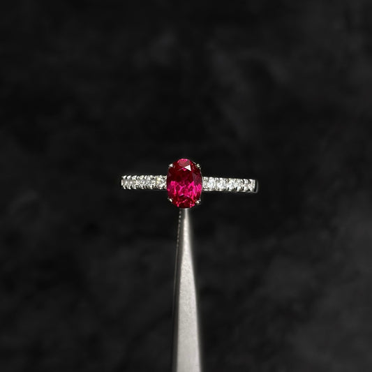 Anillo de Lujo #7 / Rubí de Laboratorio / Plata 925